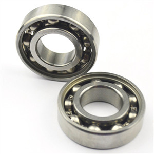 Spacer ring function for abec 7 chrome bearings