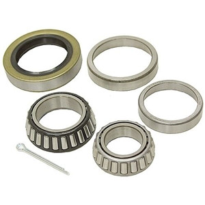 What are the symptoms of a broken boat trailer wheel bearing kit?