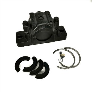 Assembly of split plain bearings